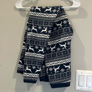 Forever 21 | reindeer sweater leggings size L